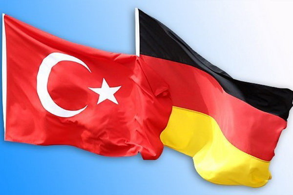 آلمان قراردادهای تسلیحاتی با ترکیه را متوقف کرد
