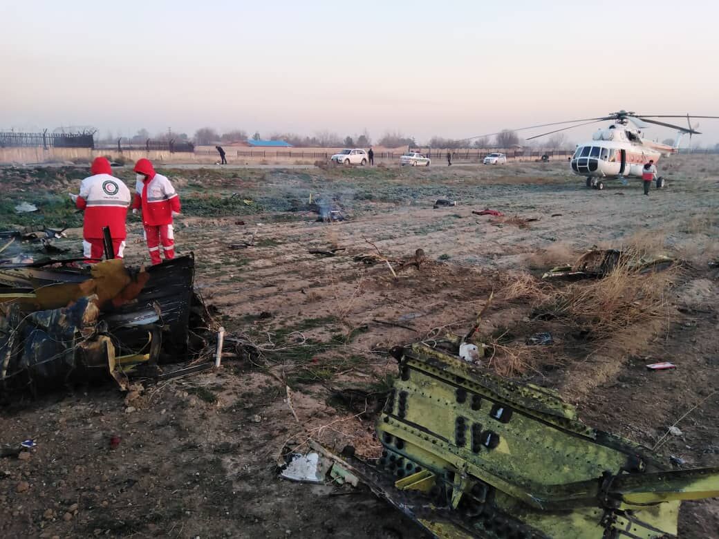 سقوط هواپیمای مسافربری در نزدیکی فرودگاه امام خمینی