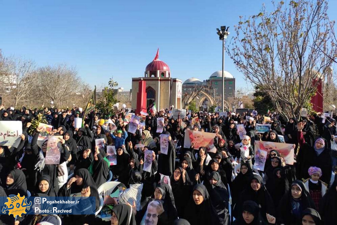 «تجمع بزرگ بانوان انقلابی شیراز» در دانشکده علوم قرآنی شیراز