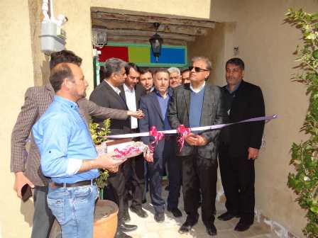 همزمان با ایام مبارک دهه فجر یک اقامتگاه بوم گردی در شهرستان بوانات افتتاح شد