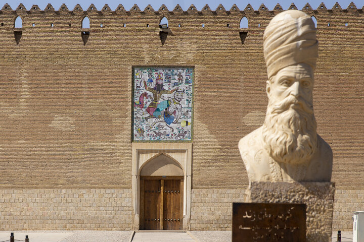هتل سوخته شیراز ، گیر سه پیج یونسکو به ثبت جهانی ارگ کریمخانی و محور زندیه