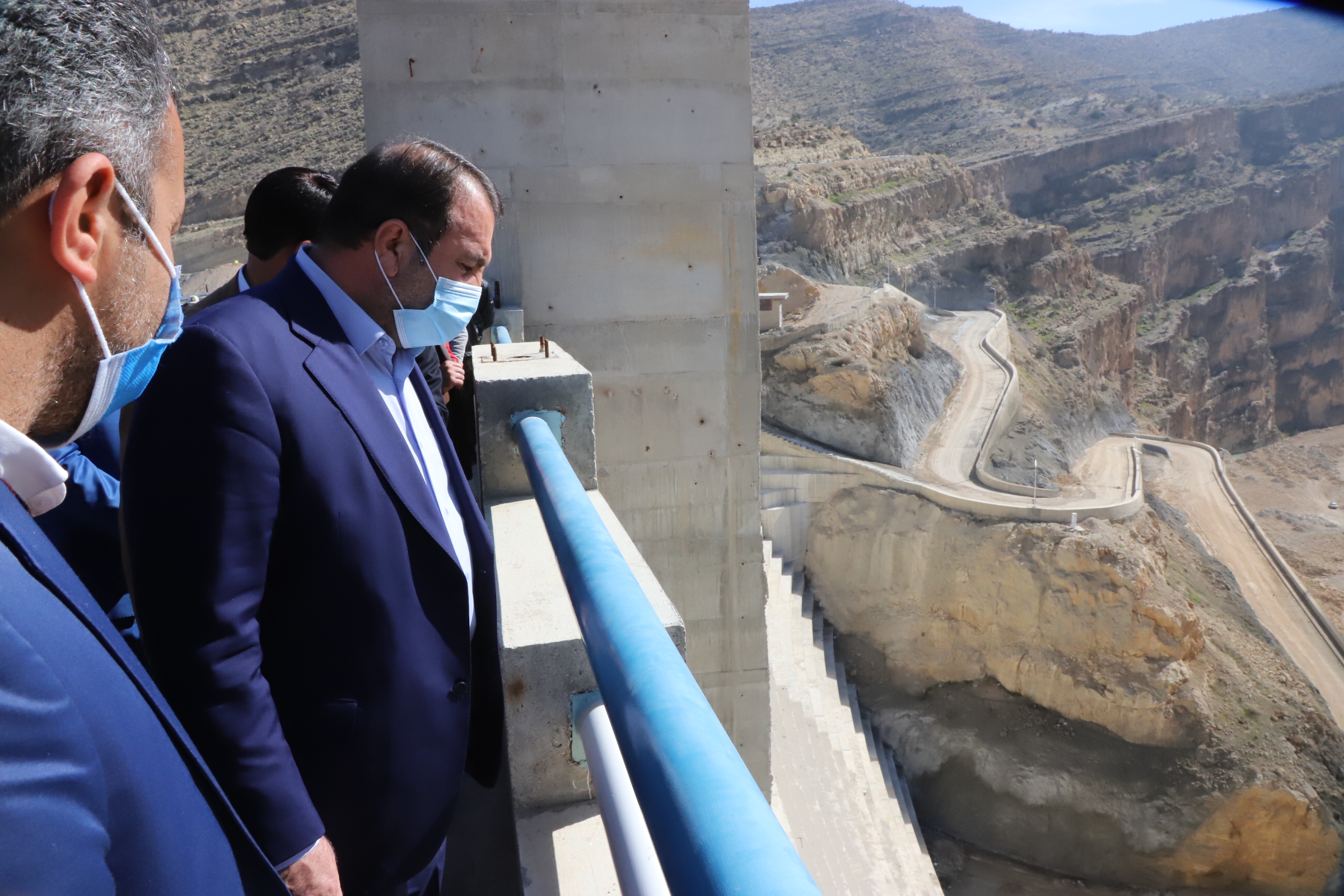 بازدید استاندار فارس از روند ساخت سد هایقر فیروزآباد /گزارش تصویری