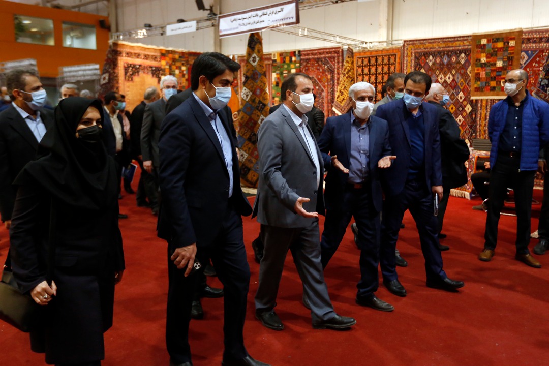 صنعت فرش نشان دهنده فرهنگ سنتی ایران اسلامی است