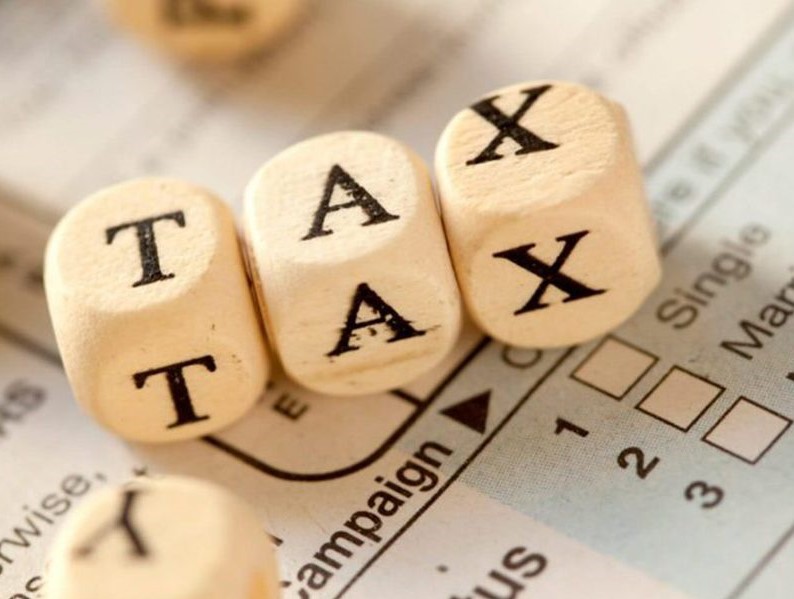 الگوی مطلوب طراحی نرخ و طبقات مالیاتی در نظام مالیات بر درآمد افراد