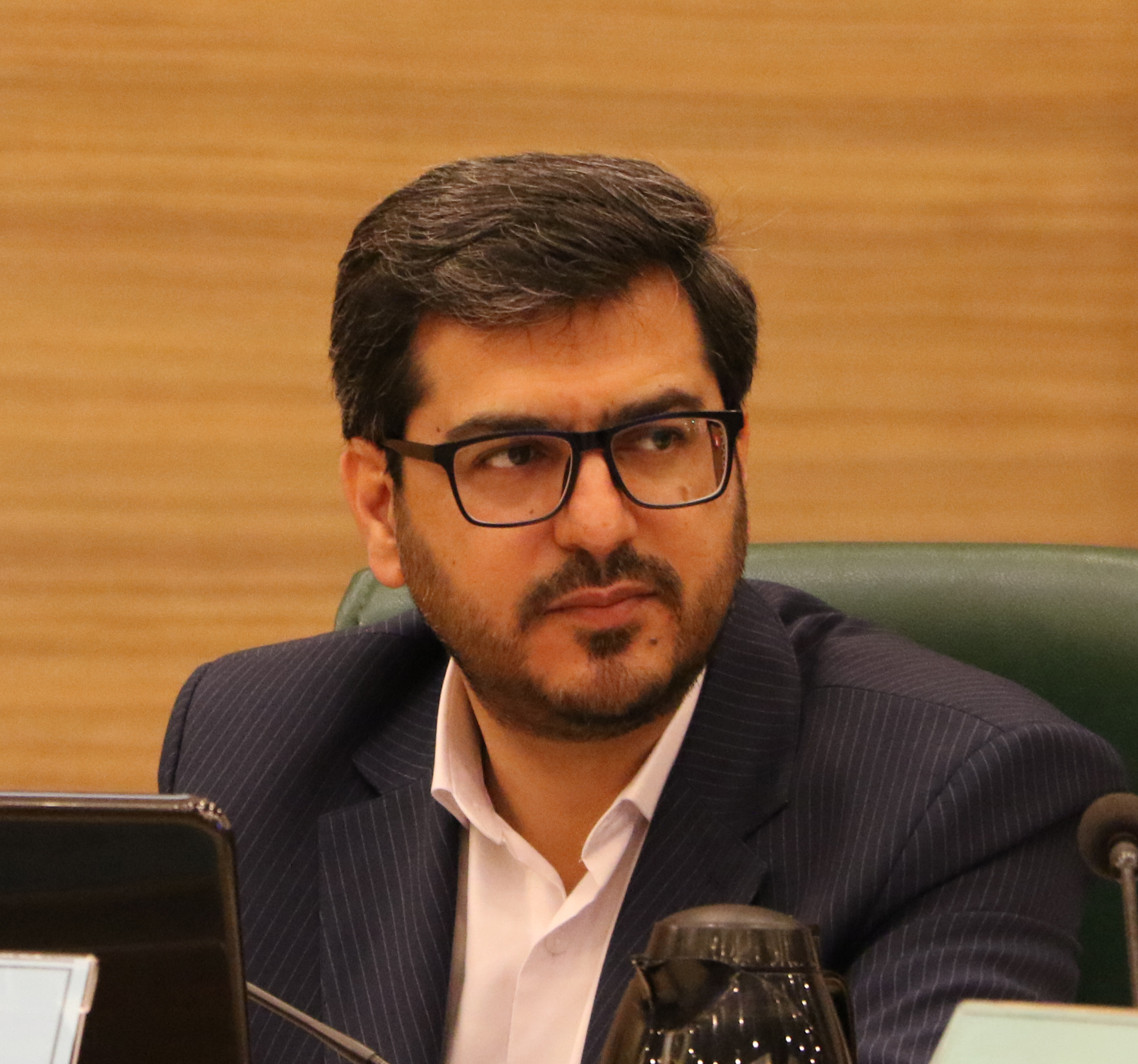 محمد فرخ زاده از شورای شهر استعفا داد