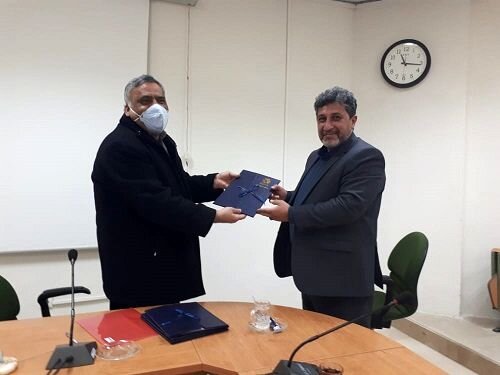 تفاهم نامه موسسه سرم سازی رازی و دانشکده دامپزشکی شیراز منعقد شد