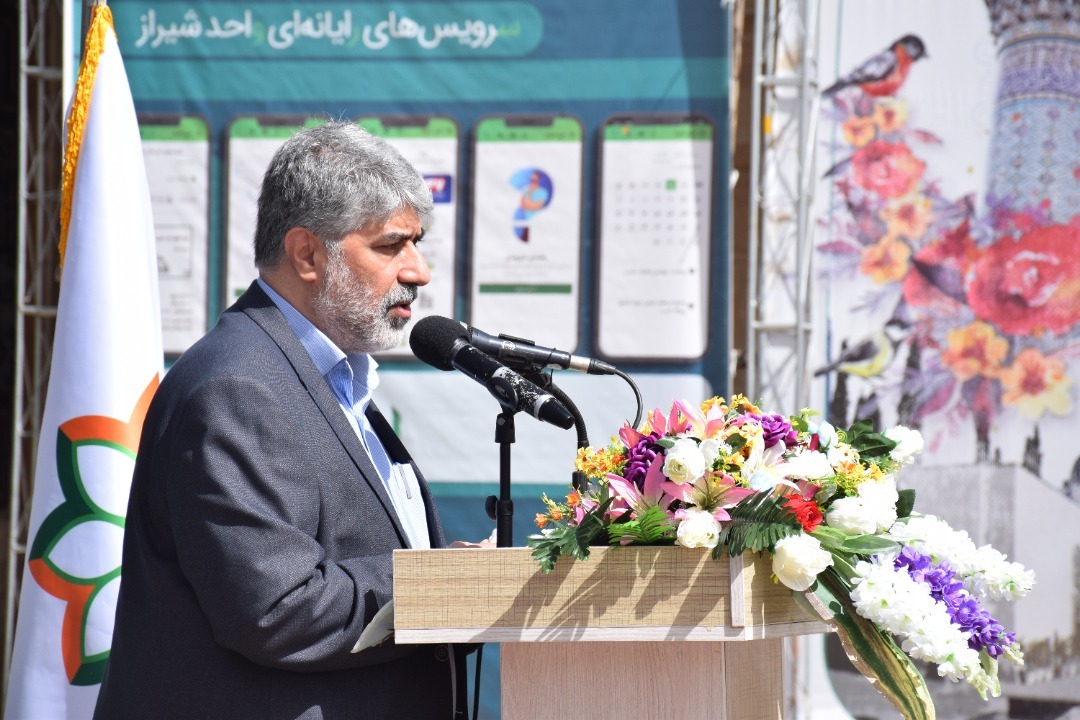 راهبردتوسعه گردشگری پایدار با رویکرد دانش بنیان در کلانشهر شیراز