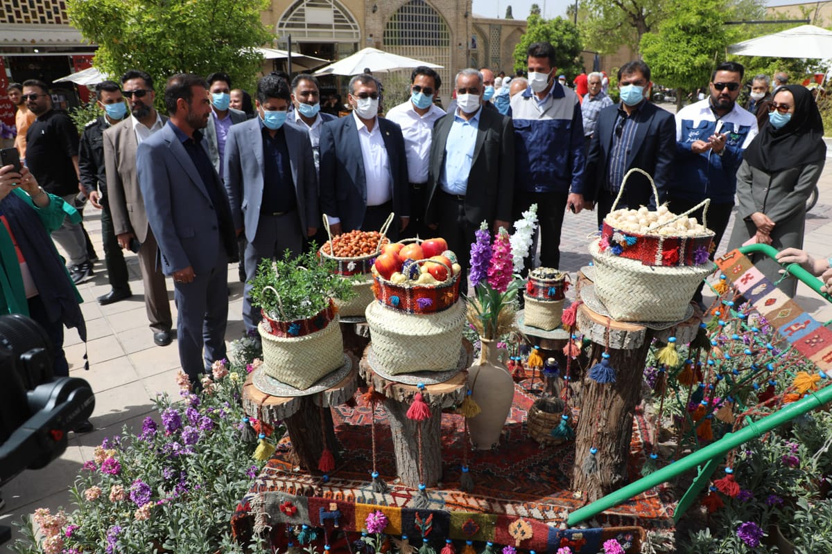 شهردار شیراز از بازار و محور تاریخی زند بازدید کرد