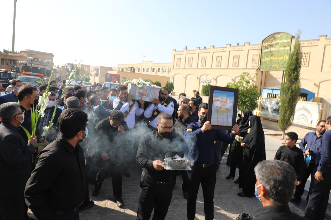تداوم استقبال بی نظیر ازپیکر شهید عبدالله اسکندری در شیراز
