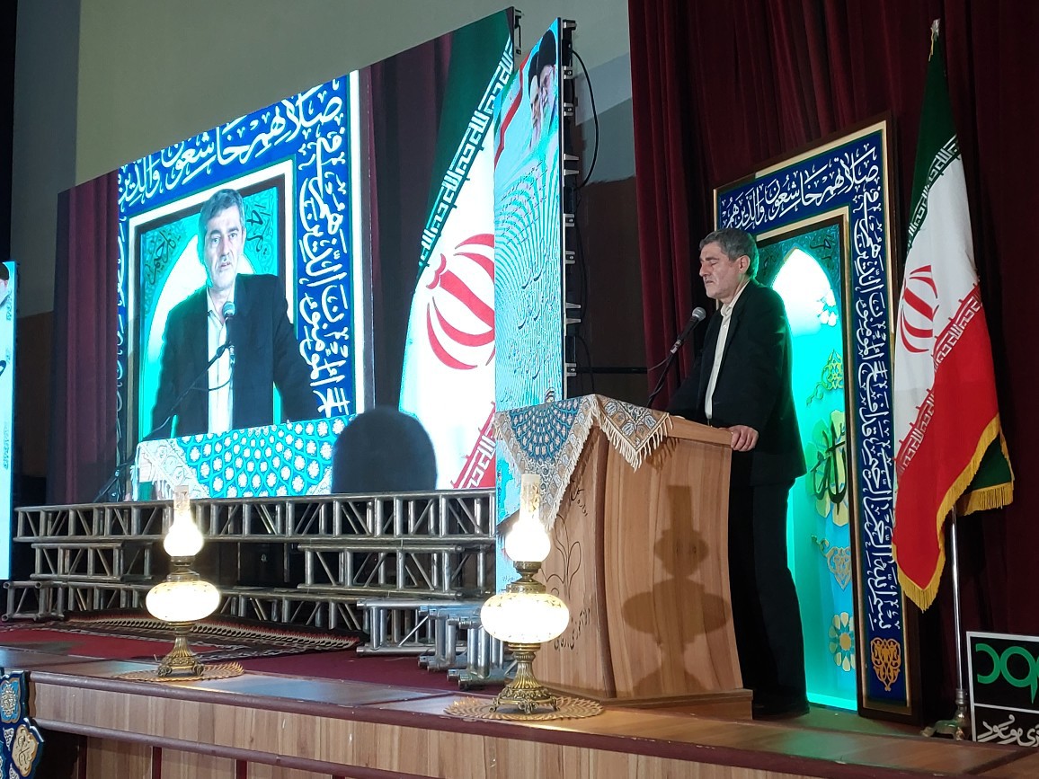 برگزاری همایش طلایه داران مهر به ایجاد وحدت و یکدلی بین سلایق مختلف سیاسی می پردازد