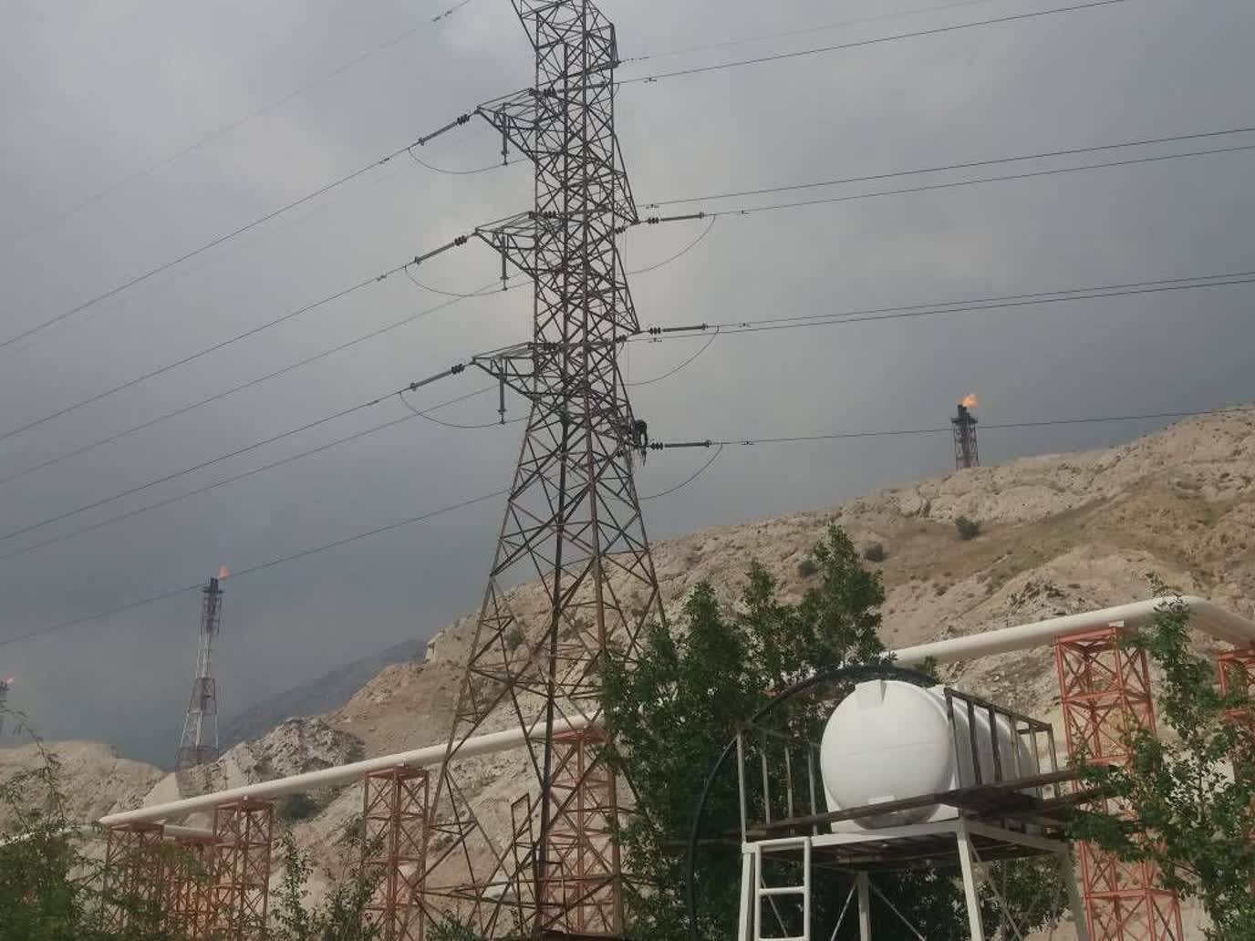 اجرای پروژه تعویض مقره های برق در ایستگاههای پارس – پرک و عسلویه – گلوگاه