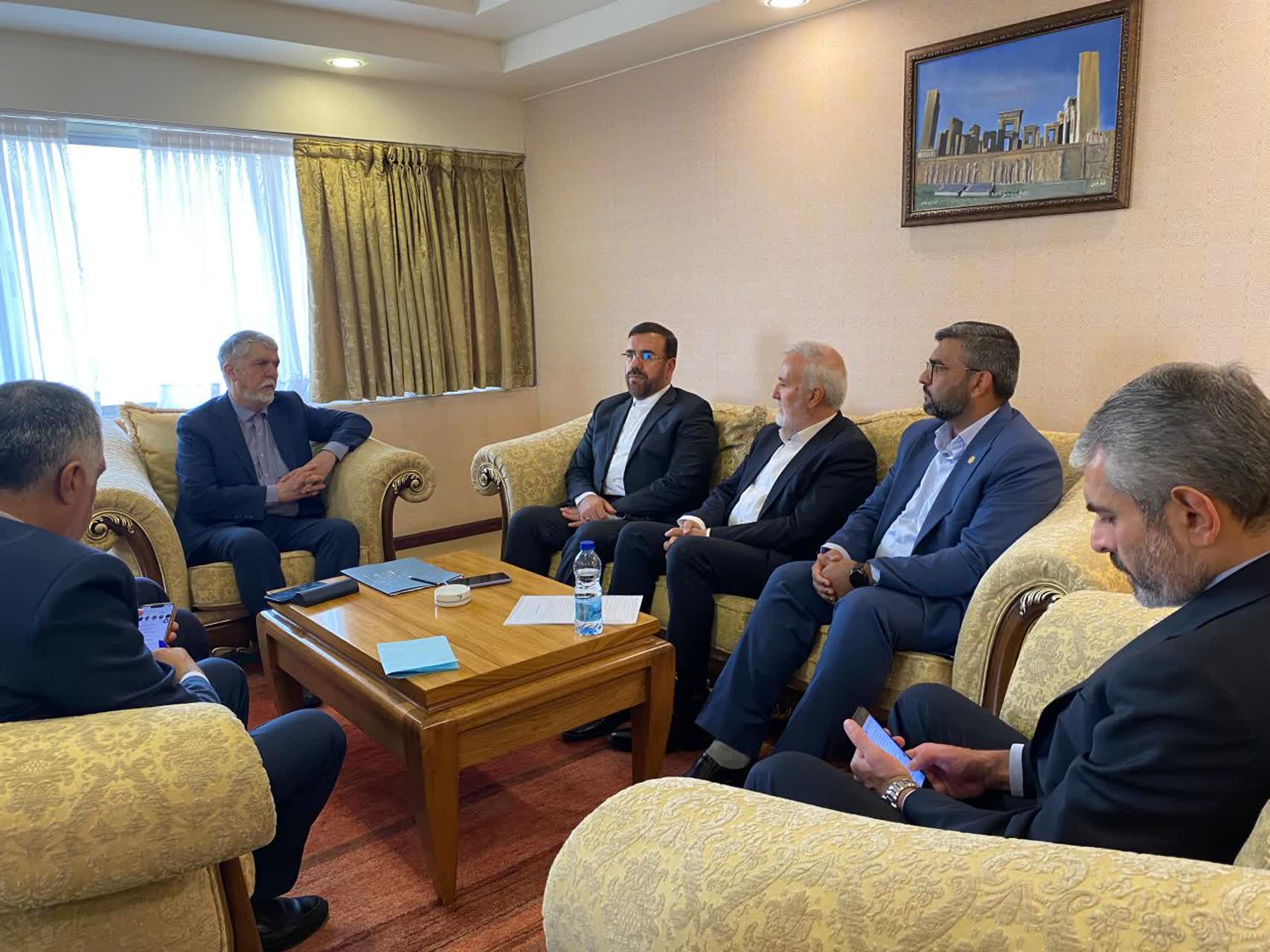 شیراز در مسیر تقویت زیرساختهای فرهنگی؛ شهرداری آماده آغاز ساخت کتابخانه مرکزی است شیراز در مسیر تقویت زیرساختهای فرهنگی؛ شهرداری آماده آغاز ساخت کتابخانه مرکزی است