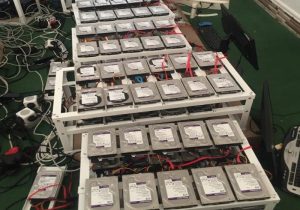 کشف محموله بزرگ تولید ارز دیجیتال فاقد مجوز در شیراز