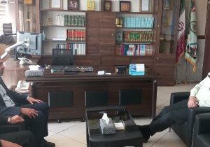 اخبار و حوادث نیروی انتظامی فارس/ تأکید نماینده شیراز بر تلاش‌های شبانه‌روزی نیروی انتظامی در دیدار با فرمانده فارس