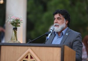 هزار سال پیش گلاب مِیمند جهان را فتح کرده بود؛ امروز هم می‌توانیم