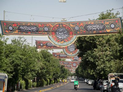 استقبال شیراز از محرم؛ از فضاسازی گسترده شهری تا رویدادهای هنری عاشورایی/ایستادگی مردم در برابر فشارها و حفظ روحیه مقاومت، ریشه در فرهنگ عاشورا دارد