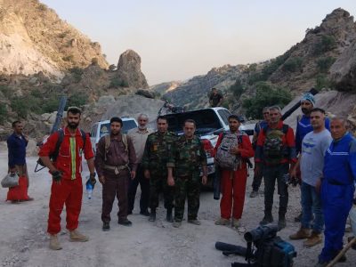 به آتش کشیدن پس چر زراعی در مزرعه ای در شهرستان کازرون/ جنگلهای بلوط کهمره سرخی شیراز را طعمه حریق کرد