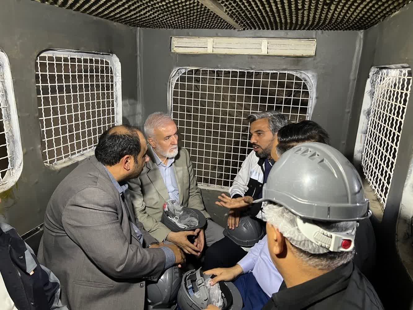 خط ۳، تنها یک مسیر ریلی نیست؛ اتصال دل‌هایی است که برای فردایی بی‌دغدغه، لحظه‌شماری می‌کنند/ ریل‌های امید در شهر زیرزمینی با اجرای هم‌زمان ۴ خط مترو