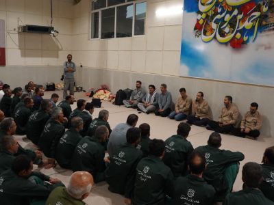افتخارِ خادمی در جغرافیای اربعین/ خدمت پاکبانان شیرازی در شلمچه، جلوه‌ای از ایثار و عشق به زائران اربعین حسینی(ع)