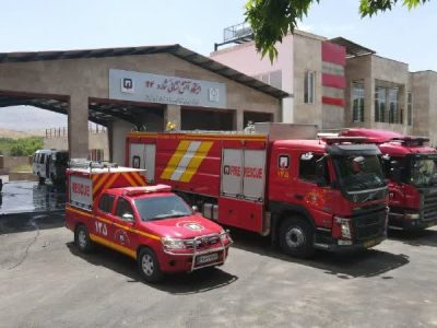 اطفاء حریق کانکس نگهبانی در شهرک صنعتی شیراز