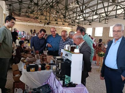 برپایی نمایشگاه با ۴۳ غرفه؛ فرصتی برای معرفی فرهنگ و آداب‌ورسوم محلی در روستای شورجستان آباده